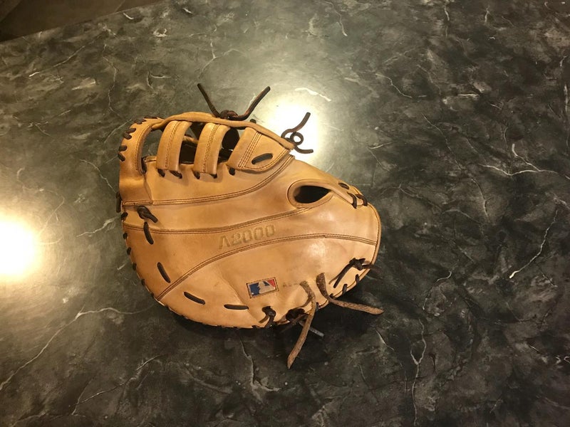 Wilson A2000 1613 12.25” First Base Mitt