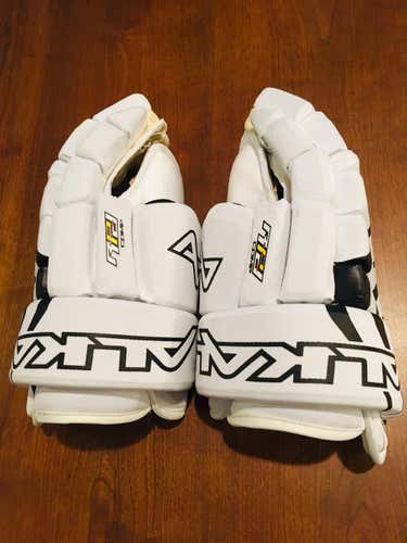 Hockey Gloves Senior Alkali RPD Comp 13” (Near New!)