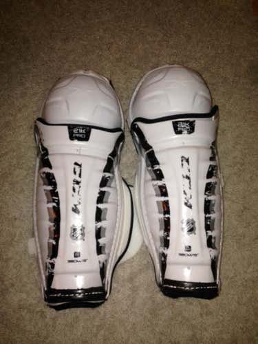 CCM 21K Shin Pads Senior