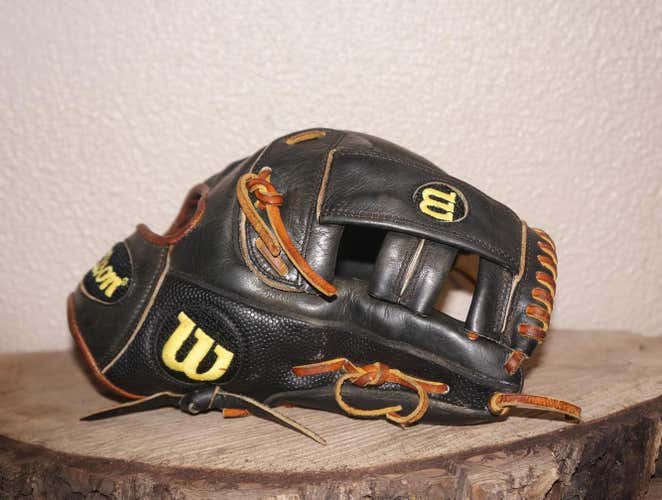 Wilson A2000 G5 11.75 Used But In Good Shape