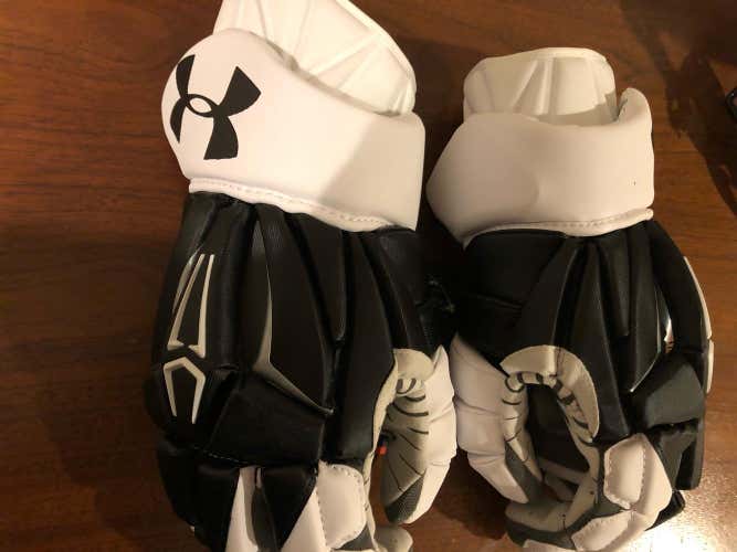 BNWT Under Armour Command Pro 2 Mitts