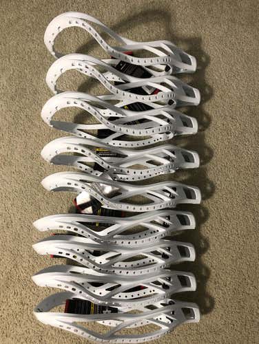 BNWT Under Armour Command U Unstrung