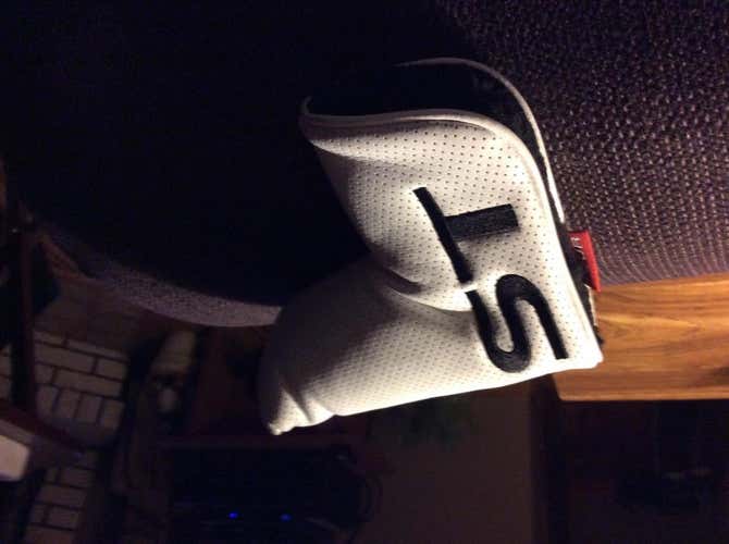 TaylorMade Ghost Tour Putter Cover