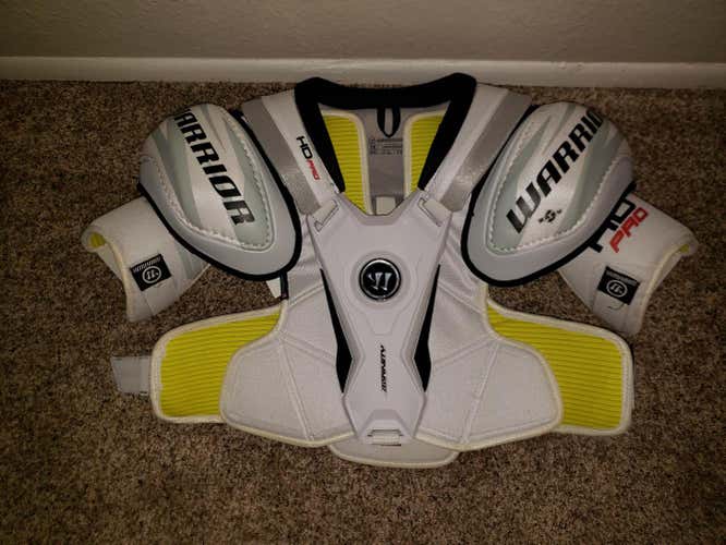 Warrior Dynasty Pro Shoulder Pads Senior Large
