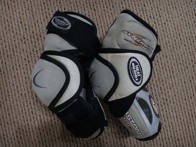 Easton Synergy 900 Elbow Pads Senior Large