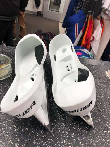 Goalie Bauer Skates Cowling  -8