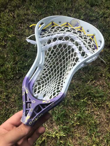 New Iroquois Stringking Mark 2V Strung With Type 4X
