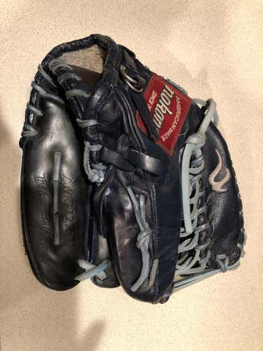 Nokona Glove