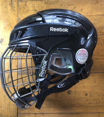 Reebok 11K Helmet W/ Cage Size Medium Black