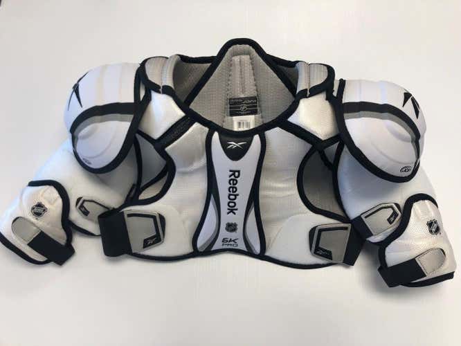 NEW! REEBOK 6K NHL PRO STOCK RETURN ICE HOCKEY PLAYER SHOULDER PADS M/L JOFA