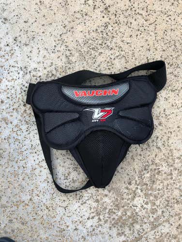 Vaughn V7 XR int Goalie Jock