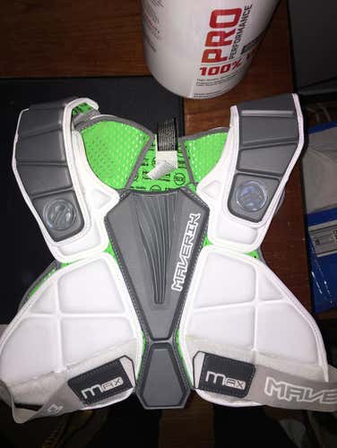 Maverik Speed Max Shoulder Pad