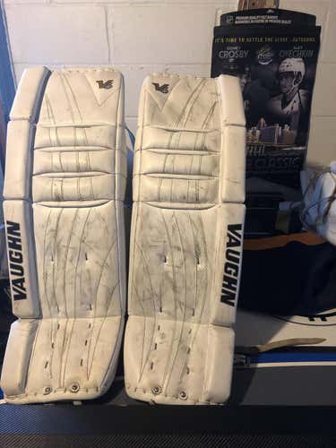 Vaughn Goalie Leg Pads Intermediate