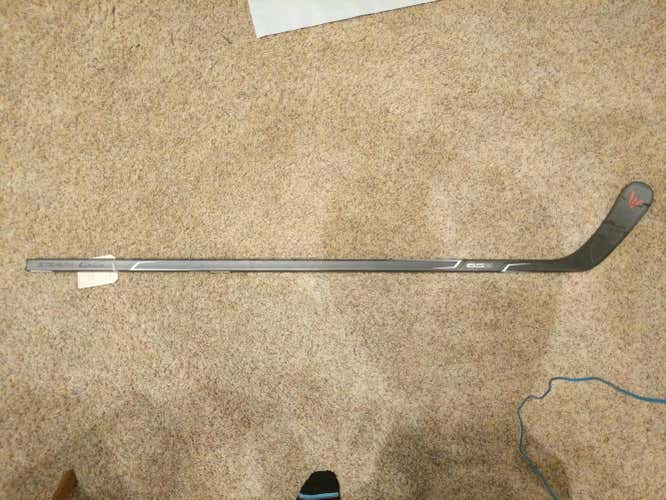 New Easton Stick Lefty Mid 61-65 Junior