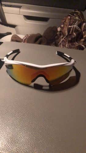 White Oakley M2