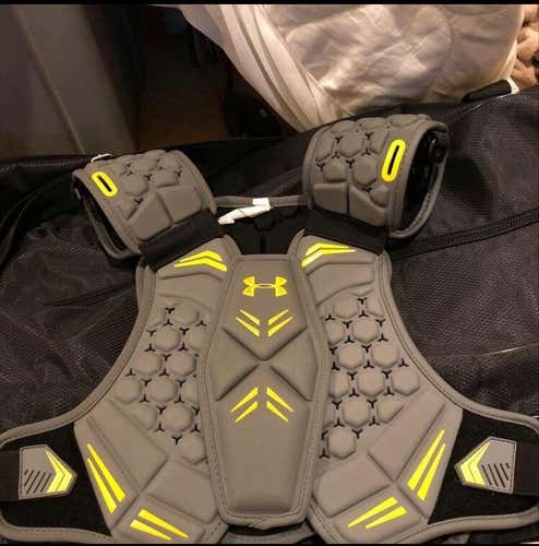 Under Armour VFT Shoulder Pads