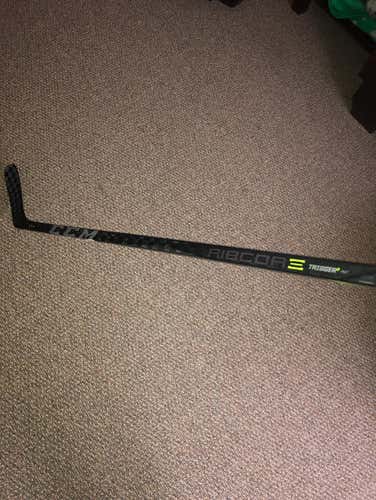 CCM Trigger 2 RH 85 Flex P30 Curve