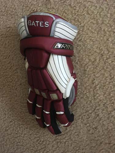 (single) Bates College Lacrosse Brine King Glove