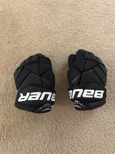 Bauer Vapor X800 Junior 10” Gloves
