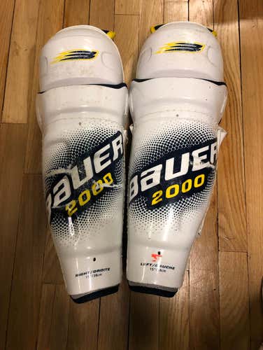 Bauer SG2000 Hockey Shin Pads - Senior 15” - RSS66