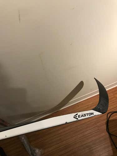 Easton V9 Stick Righty Unknown 91 - 95 Senior