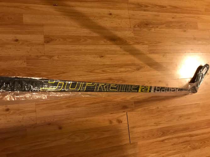 Brand New Bauer 2s Pro - LH P28 87 Flex Grip