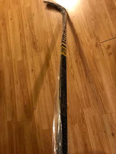 Brand New Bauer 2s Pro Stick - RH 87 Flex P28 Grip