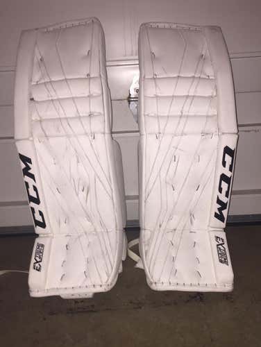 CCM Extreme Flex III Speedskin Leg Pads