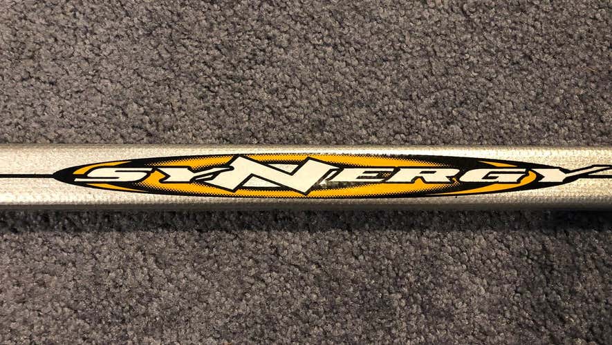 Original Easton Synergy Sr, Righty Yzerman Curve 8.5/10 Condition
