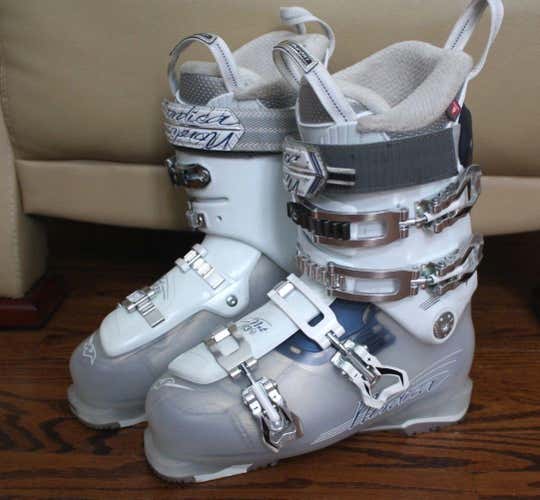 NORDICA NXT N3 W SKI BOOTS SIZE 25.5 WOMEN SIZE 8.5