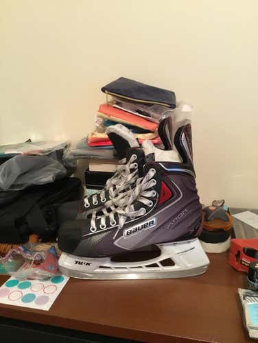 Bauer Vapor X40 Hockey Skates Excellent Used Condition Sharp!