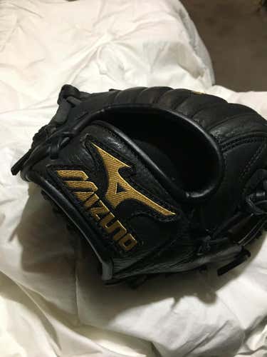 New Mizuno Infield TRAINER