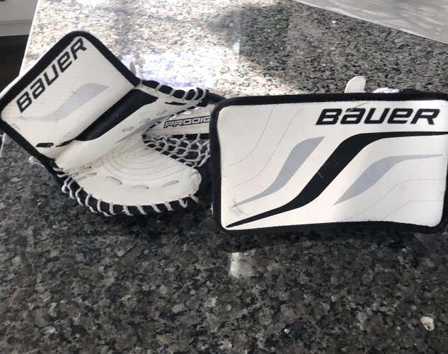 Used Youth Blocker And Catch Glove Set