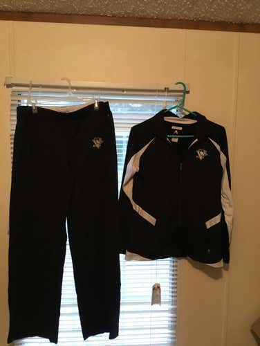 Women XL Pittsburgh Penguins Track Warm-Up Suit