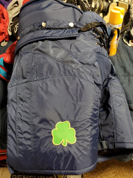Notre Dame Pants size large HP35