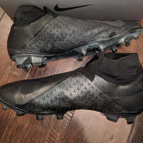 Nike Phantom Vision Elite Cleats - Size 10