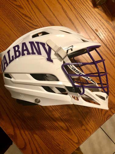 MUST GO ASAP!! - MAKE YOUR BEST OFFER Albany Team Issued Cascade R Helmet