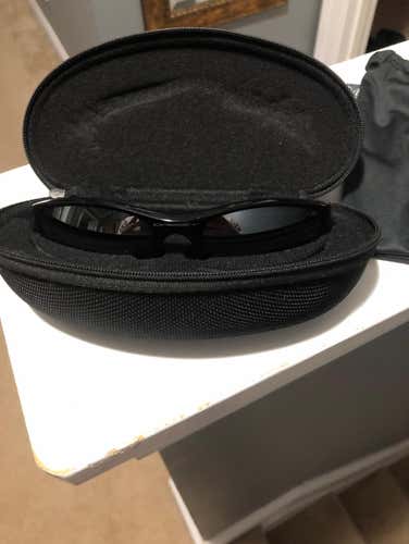 Oakley Sunglasses *ONLY USED ONCE*