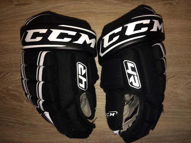 CCM Youth Hockey Gloves (11")