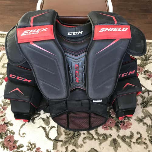 CCM Extreme Flex Shield Pro Chest Protector - Size Large