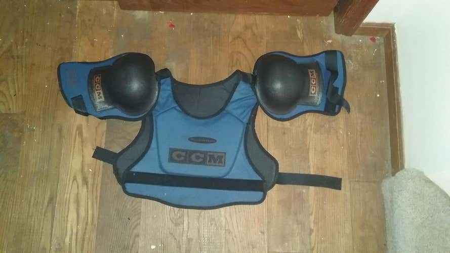 CCM Shoulder Pads