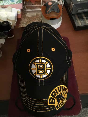Boston Bruins Hat Like New!