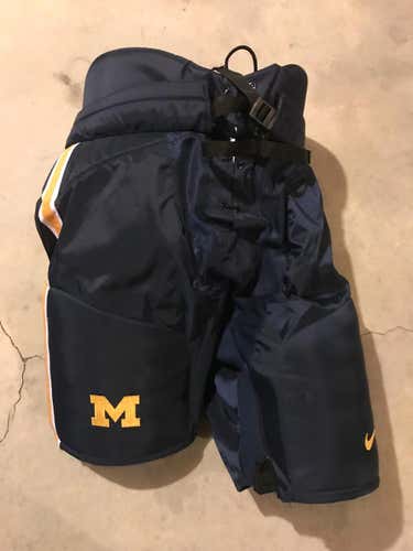 Michigan Hockey Pants - Bauer - Large