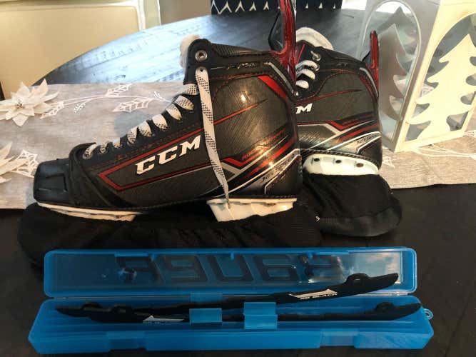 CCM JETSPEED FT385 Skates w/extra Runners