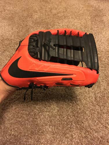 Nike Hyperfuse V360 12.75