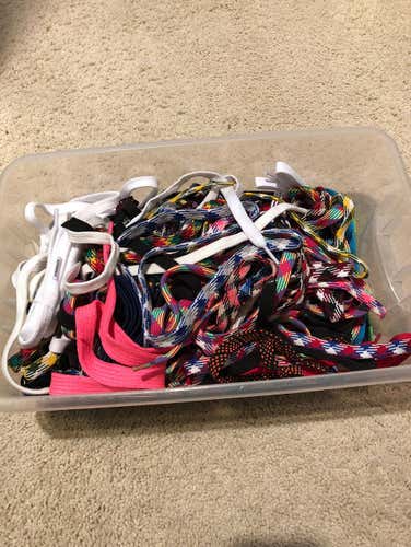 BOX OF LACROSSE SHOOTING STRINGS