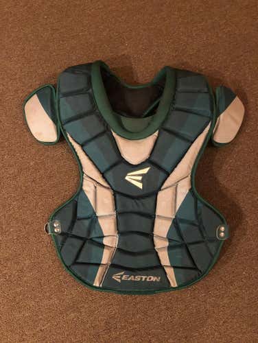 Easton Intermediate Catchers Chest Protector