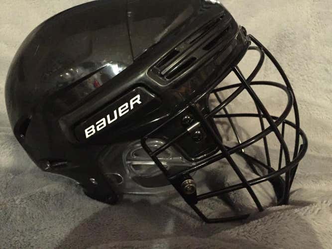 New Bauer Box Helmet With Under Armour Cage