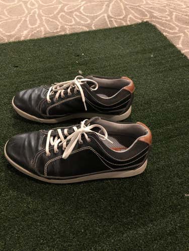 Men’s slightly Used FootJoy Casual Golf shoes