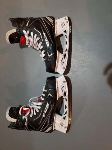 CCM RibCor 70K Skates Size 7.5
